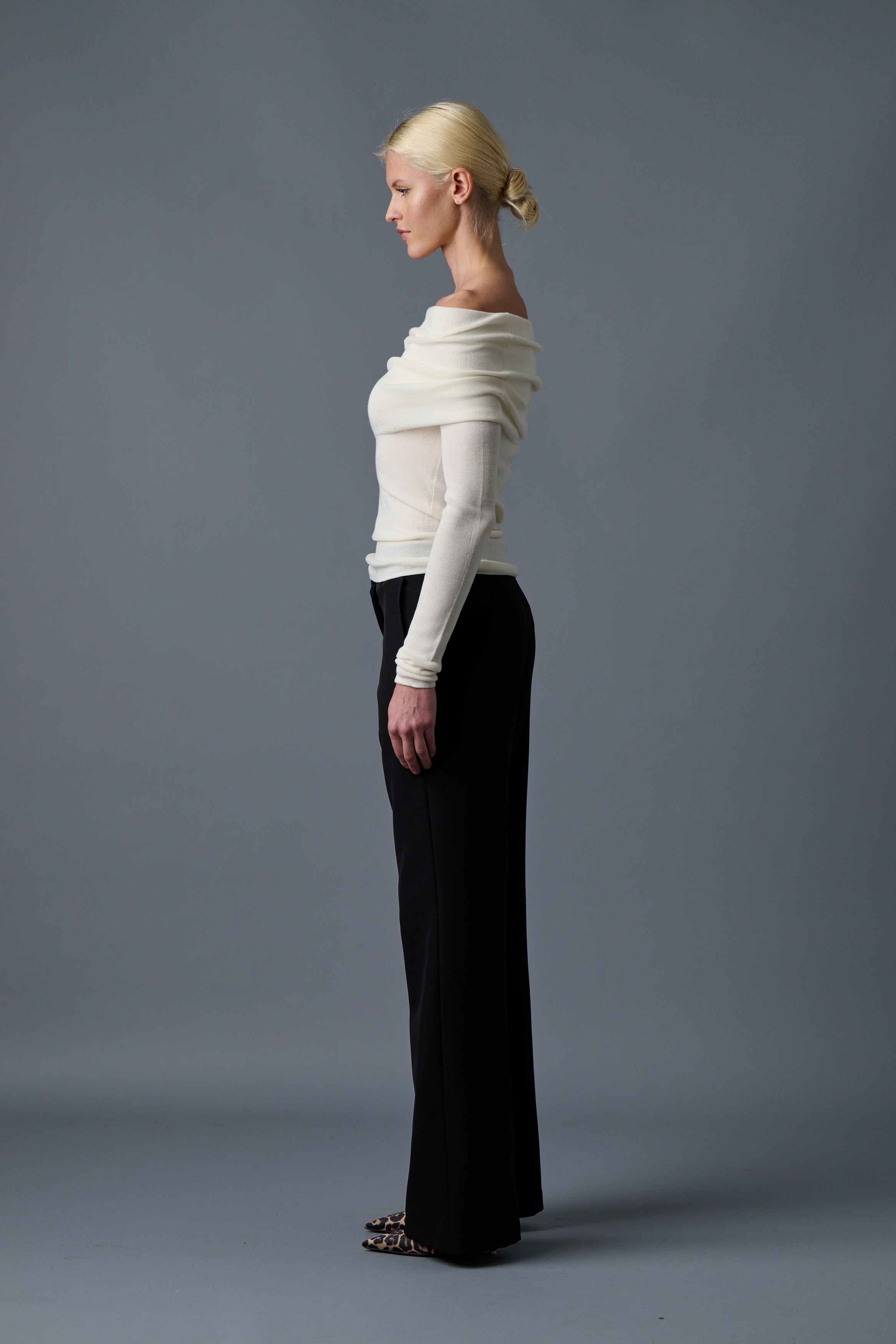 Le Superbe Clavicle Sweater Ivory