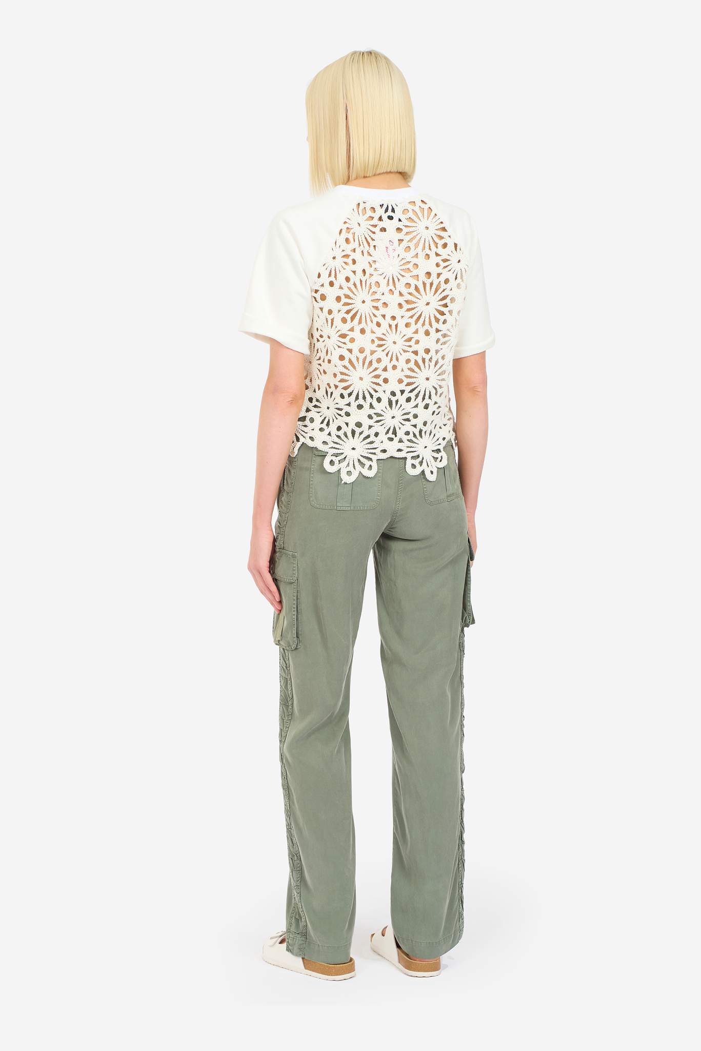 Breezy Flower Pullover